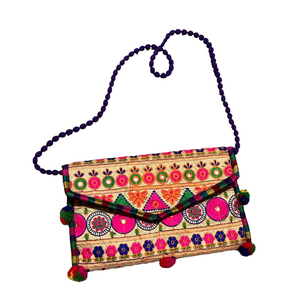 Vintage embroidered clutch